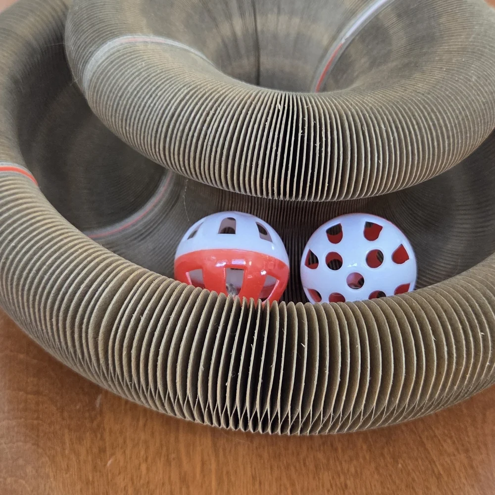 Interactive Cat Toy - Black and Brown